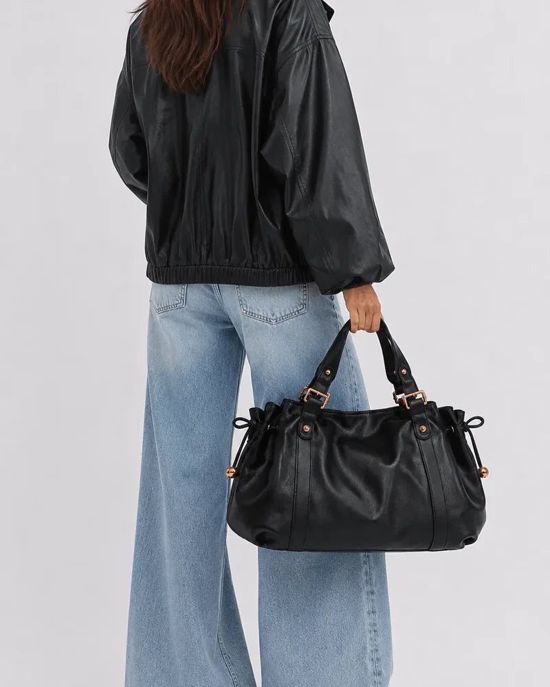 Quievera bag in Black